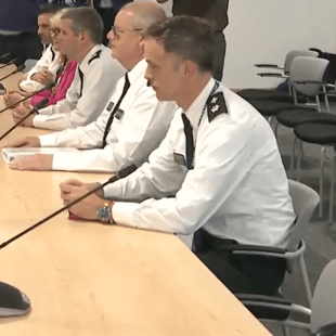 Βόρεια Ιρλανδία: Ανησυχία για τη διαρροή προσωπικών δεδομένων αστυνομικών