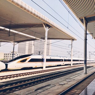 Εθνική Ημέρα της Κίνας: 190 εκατ. σιδηροδρομικά ταξίδια αναμένεται να γίνουν για τον εορτασμό της