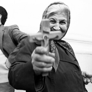 Στο έλεος των αρνητικών γεγονότων;