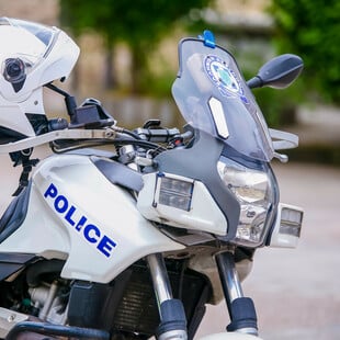 Ληστεία στο σπίτι γνωστού πλαστικού χειρουργού στη Βαρυμπόμπη