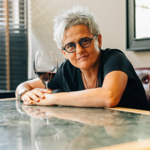 Φωτεινή Παντζιά: Είμαι μαμά υιοθετημένων παιδιών που ερωτεύεται γυναίκες- Πώς αυτό αφορά τον Μπέο;