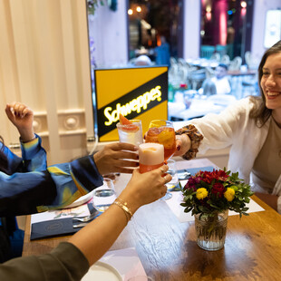 Στο 42 Barstronomy μετά τη δουλειά για την πιο μοναδική Schweppes cocktail εμπειρία