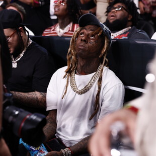 «Αυτή η μ....ία δεν είμαι εγώ»- Έξαλλος ο Lil Wayne με το κέρινο ομοίωμά του