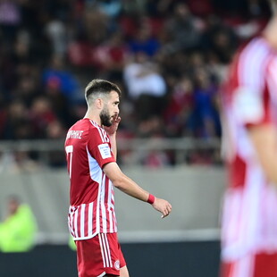 Βαριά ήττα του Ολυμπιακού με 4-2 από τον ΠΑΟΚ στο Φάληρο 