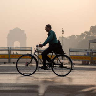 Τοξική ομίχλη στο Νέο Δελχί- Οι κάτοικοι αψήφησαν τις απαγορεύσεις και πέταξαν κροτίδες