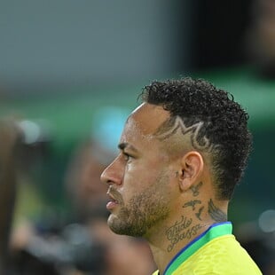 Νεϊμάρ: Οικιακή βοηθός απειλεί να πάει στα δικαστήρια τον ποδοσφαιριστή 