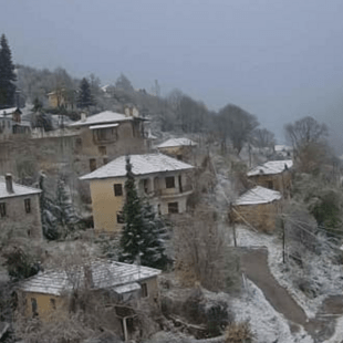 Έπεσαν τα πρώτα χιόνια σε Μακεδονία και Θεσσαλία
