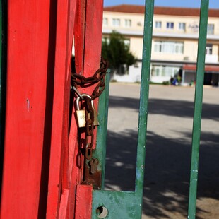 Αθωώθηκαν 12 άτομα για αντιδράσεις σε Δημοτικό σχολείο του Ωραιοκάστρου