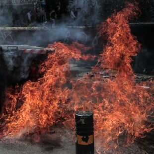 Επεισόδια στη Γεωπονική Σχολή - Κλειστή η λεωφόρος Αθηνών