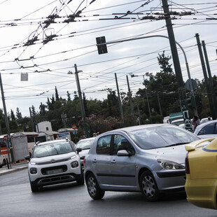 ΑΑΔΕ: Εστάλησαν λάθος στοιχεία για τα τέλη κυκλοφορίας 2018