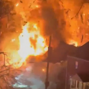 ΗΠΑ: Ισχυρή έκρηξη σε σπίτι την ώρα που το περικύκλωσαν αστυνομικοί