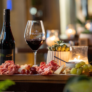 Festive Soirées στην CAVA ANTHIDIS Kolonaki