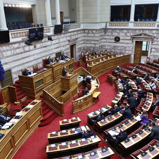 Τροπολογία για ελληνοποιήσεις: 