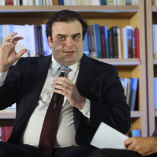 Πιερρακάκης: «Με πλήρη δικαιώματα το πτυχίο των μη κρατικών πανεπιστημίων»