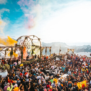 Εσύ με ποιον θα πας στο Tomorrowland Winter 2024;