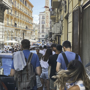 Στην ουρά για την «καλύτερη πίτσα του κόσμου»