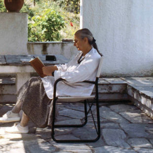 Οι αυτοβιογραφικές αναμνήσεις της Σουζάνας Αντωνακάκη 