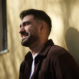 Στέφανος Αλεξιάδης: «Οι άνθρωποι γράφουν περισσότερο γιατί έχουν ανάγκη να μιλήσουν»