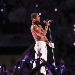 Ο Usher στο ημίχρονο του Super bowl - Το σόου που εντυπωσίασε το κοινό 