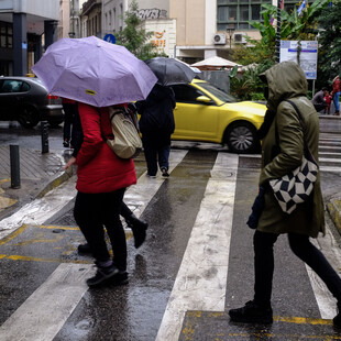 Έκτακτο δελτίο καιρού: Καταιγίδες, κεραυνοί και χαλάζι μέχρι το πρωί του Σαββάτου- Ποιες περιοχές θα χτυπήσει η κακοκαίρια