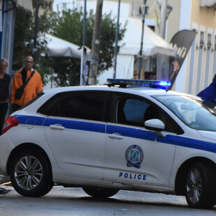 Θεσσαλονίκη: Παραδόθηκε ο 52χρονος που μαχαίρωσε μάγειρα για ένα κοντοσούβλι
