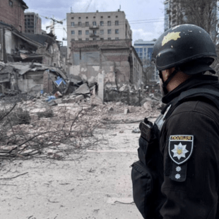 Εκρήξεις στο Κίεβο: «Γρήγορα στα καταφύγια», έγραψε ο δήμαρχος