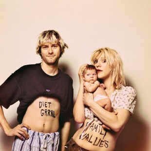 30 χρόνια μετά τον θάνατό του Κερτ Κόμπειν, δημοσιεύονται για πρώτη φορά ανέκδοτες οικογενειακές φωτογραφίες του 