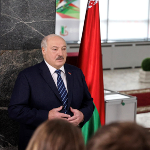 Λουκασένκο: Η Λευκορωσία θέλει ειρήνη αλλά ετοιμάζεται για πόλεμο