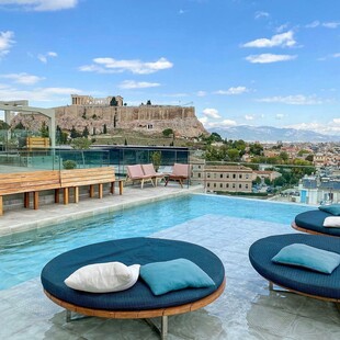 Coco-Mat στην Ακρόπολη: Σφραγίστηκαν οι τελευταίοι όροφοι