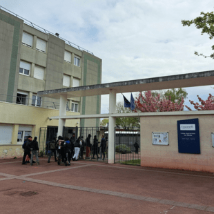 Γαλλία: Μαθητής υπέστη καρδιακή ανακοπή μετά από επίθεση έξω από σχολείο 
