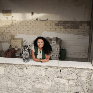 Σπίτια από 1 ευρώ στη Σικελία: Τι λέει μια γυναίκα που αγόρασε τρία από αυτά
