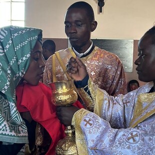 Χειροτονήθηκε η πρώτη γυναίκα διακόνισσα της ορθόδοξης εκκλησίας στην Ζιμπάμπουε