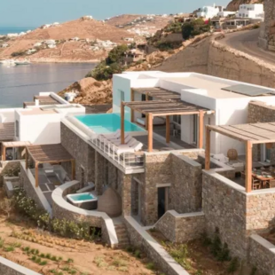 Η βίλα «Silk Shadow» της Μυκόνου δημοπρατείται στο Λονδίνο από τον Οίκο Sotheby’s