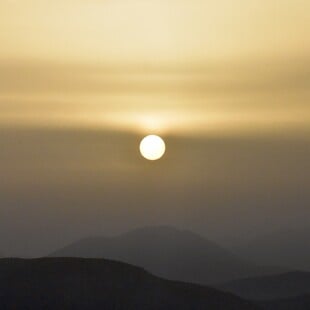 Καιρός: Τα μέτρα που πρέπει να λάβουν οι πολίτες λόγω της αφρικανικής σκόνης