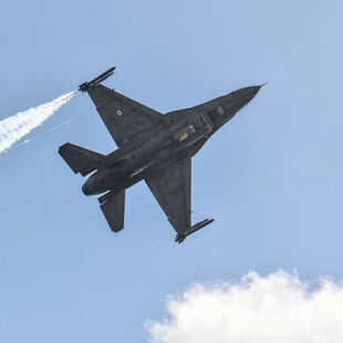 Το Βέλγιο στέλνει 30 μαχητικά αεροσκάφη F-16 στην Ουκρανία