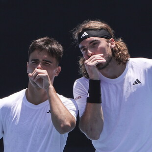Πρόστιμο σε Στέφανο και Πέτρο Τσιτσιπά στο Roland Garros