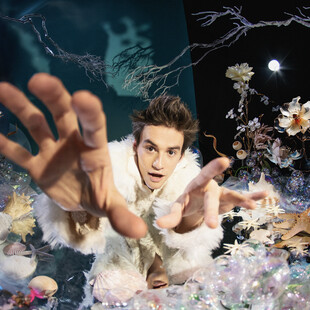Ο Jacob Collier βλέπει την ομορφιά στα πάντα