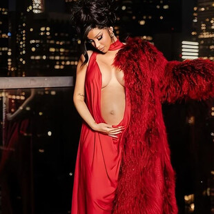 Cardi B: Ανακοίνωσε την τρίτη της εγκυμοσύνη ενώ χωρίζει με τον Offset