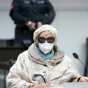 Γερμανικό δικαστήριο απέρριψε έφεση πρώην γραμματέα των Ναζί για το ρόλο της σε 10.500 δολοφονίες