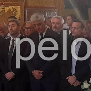 Ανδρουλάκης Δούκας και το όλον ΠΑΣΟΚ στην κηδεία του δημάρχου Αιγιαλείας, Δημήτρη Καλογερόπουλου