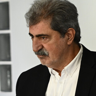 Συνέδριο ΣΥΡΙΖΑ: «Διάβαζε ότι του έγραφαν, παρουσίασε τον πλούτο και τον σκύλο του» - Σφοδρή επίθεση Πολάκη κατά Κασσελάκη