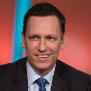 Τραμπικός, gay, δισεκατομμυριούχος και μέντορας του Έλον Μασκ: Το παράδοξο του Πίτερ Θίελ