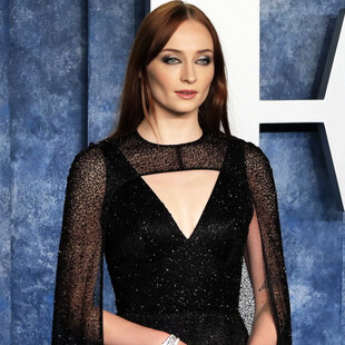 Σόφι Τερνερ: Από Σάνσα Σταρκ στο GoT τώρα θα υποδυθεί τη Λάρα Κροφτ στη σειρά «Tomb Raider» της Amazon