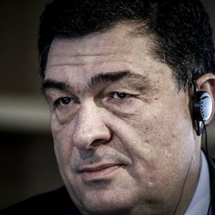 Σκοτεινή δεκαετία, φωτεινή τηλεόραση 