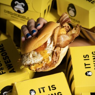 Burgerilla: Εκεί που το smashed burger είναι f#cking awesome