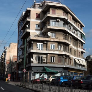 Αθηναϊκές πολυκατοικίες: Η πιο ζωντανή ιστορία της πρωτεύουσας
