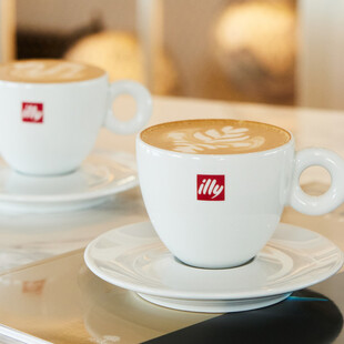Για τον illy τα χριστουγεννιάτικα δώρα σημαίνουν αγάπη, ζεστασιά και μοναδικό design
