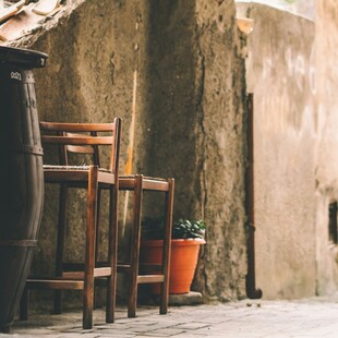 Ιταλία: Δήμαρχος έγινε viral με δήθεν εντολή στους κατοίκους χωριού να μην αρρωστήσουν