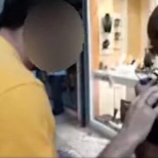 Κύκλωμα προστασίας οίκων ανοχής: Ο «άνδρας με το κίτρινο μπλουζάκι» ανάμεσα στους 19 συλληφθέντες