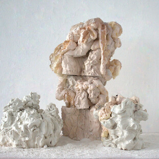 Δανάη Τσολάκη: Fragments of a Dollhouse